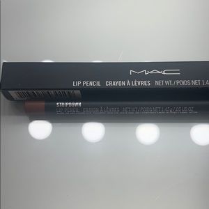 Mac lipliner